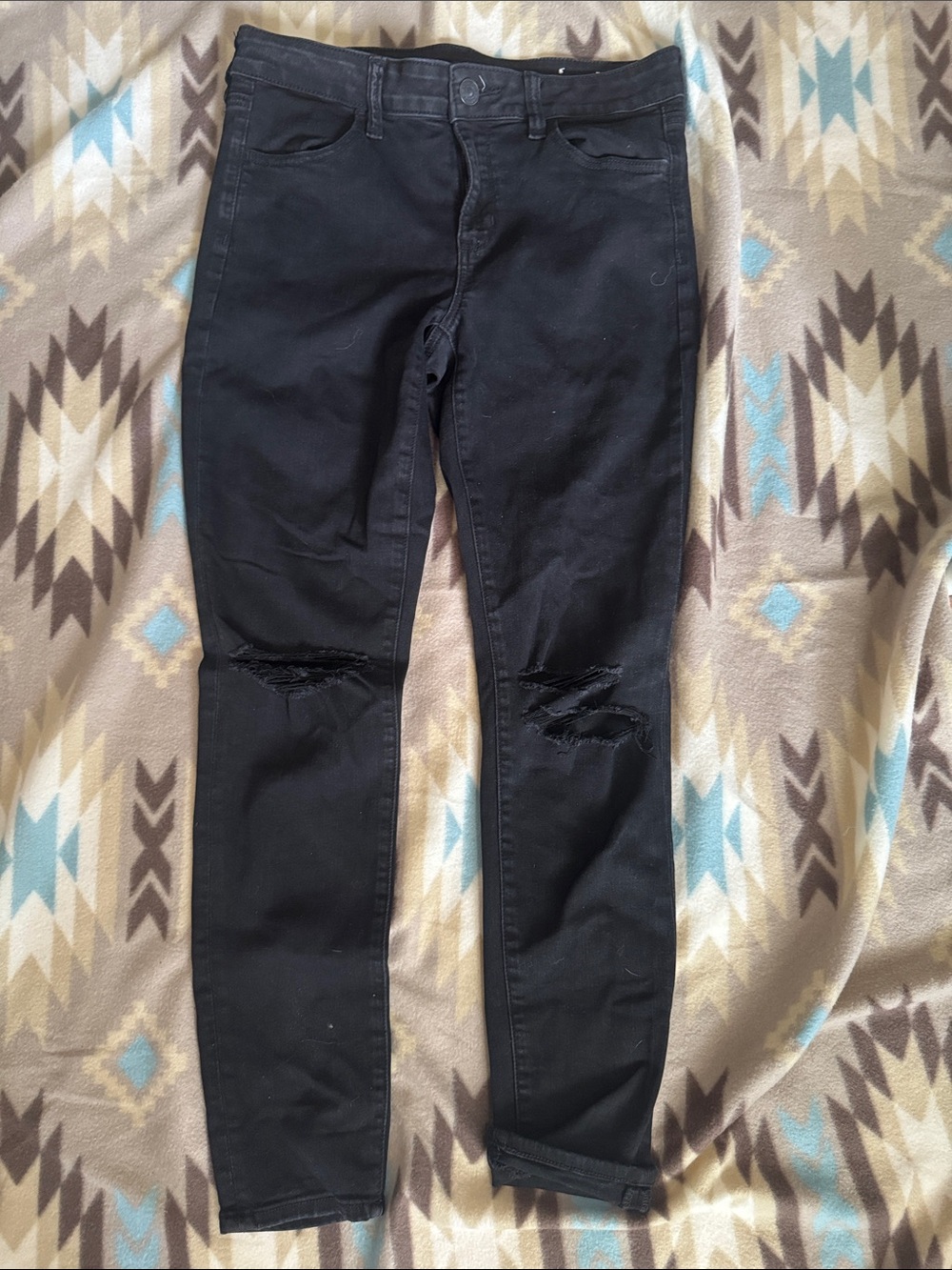American Eagle Outfitters Black Ripped Skinny Jeans